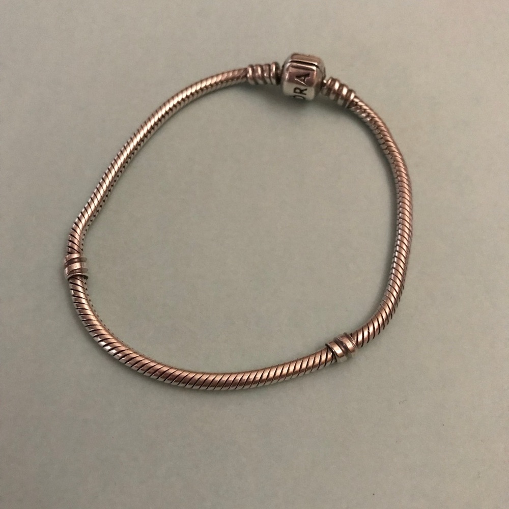 ✨Pandora bracelet ✨